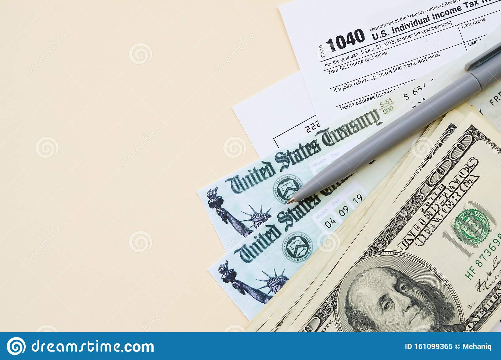 1040 Individual Income Tax Return Form With Refund Check And Hundred 